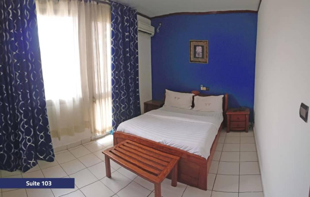 Hotel Le Majestic دوالا المظهر الخارجي الصورة